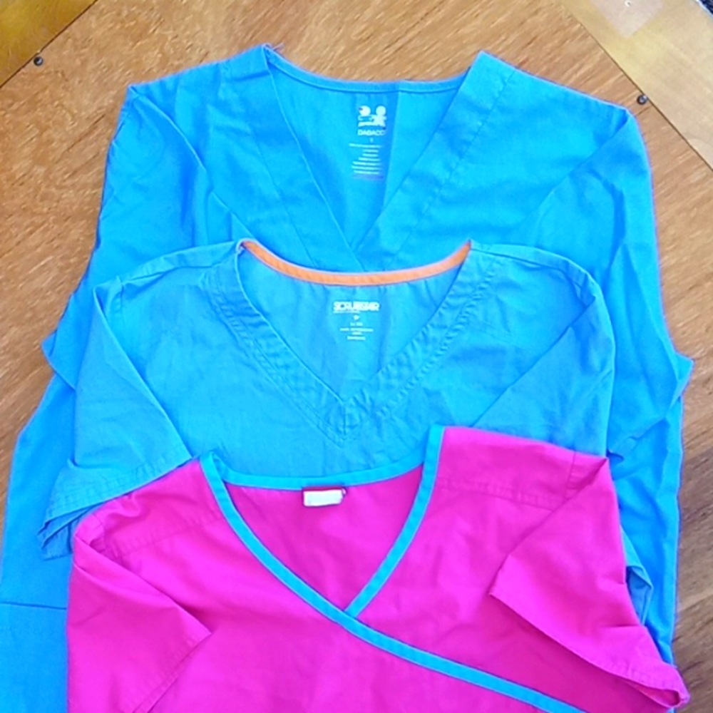 Three women's size small scrub tops Dickie's dagacci and scrub star